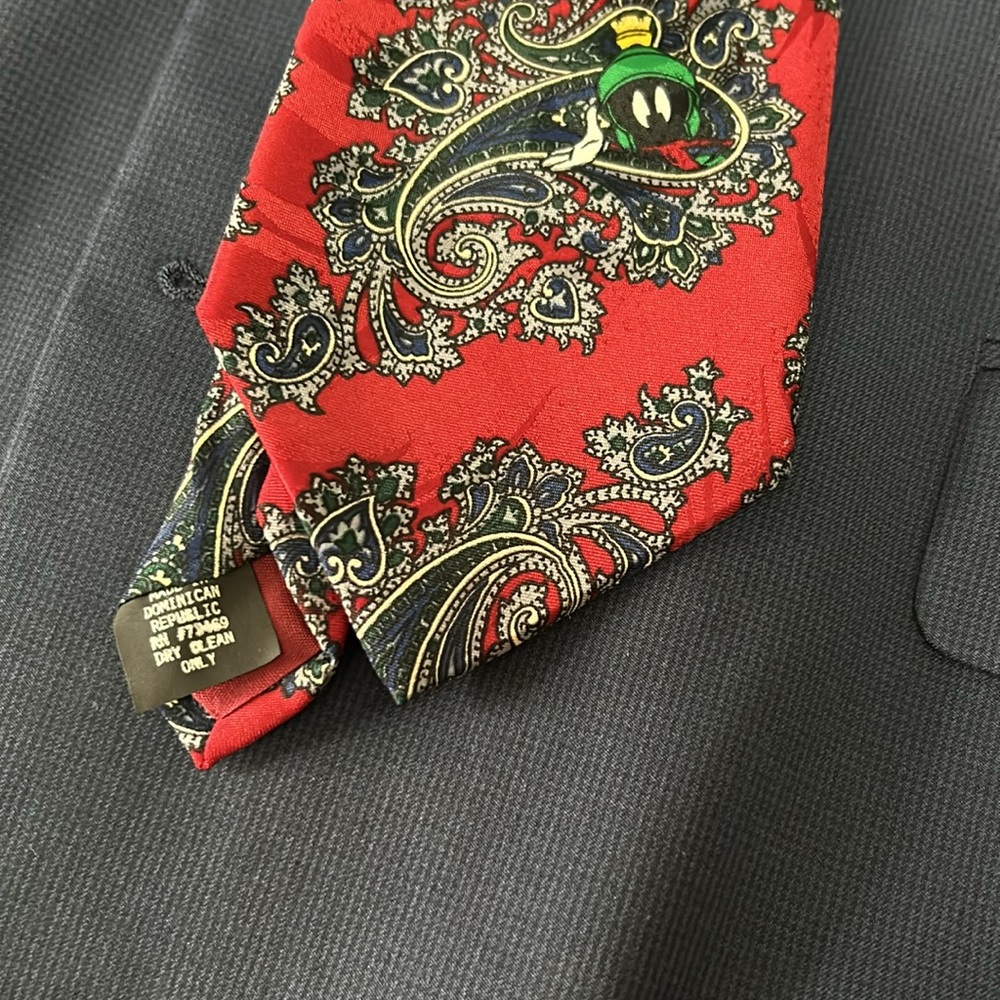 Looney tunes mania tie - Picture 3 of 4